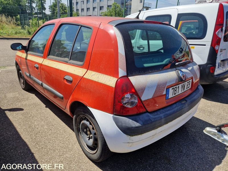 Renault Clio - 781YW69 - Automobil: obrázok 4 Renault Clio - 781YW69 - Automobil: obrázok 4