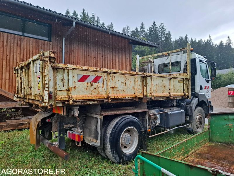 Renault KERAX 2004 - 252967 kms - Dodávka sklápač: obrázok 2 Renault KERAX 2004 - 252967 kms - Dodávka sklápač: obrázok 2