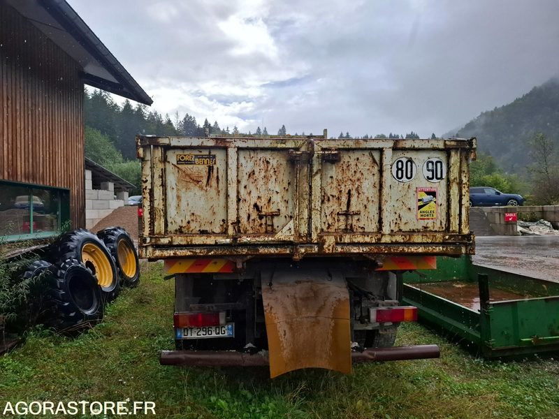 Renault KERAX 2004 - 252967 kms - Dodávka sklápač: obrázok 3 Renault KERAX 2004 - 252967 kms - Dodávka sklápač: obrázok 3