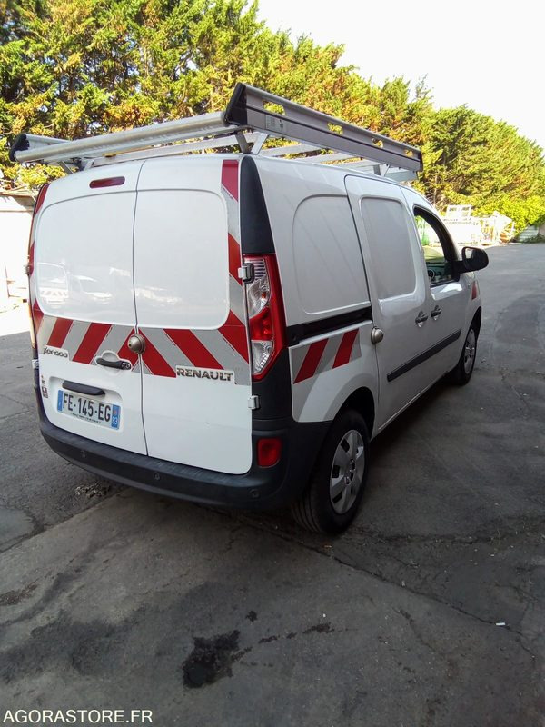 Renault Kangoo 1.5 dci 90 CV 159648 kms clim gps - Malá dodávka: obrázok 4 Renault Kangoo 1.5 dci 90 CV 159648 kms clim gps - Malá dodávka: obrázok 4