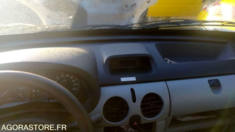 Renault Kangoo - 2004 - Malá dodávka: obrázok 2 Renault Kangoo - 2004 - Malá dodávka: obrázok 2