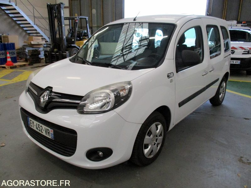 Renault Kangoo 5 places - 2018 - 89960 kms - Automobil: obrázok 2 Renault Kangoo 5 places - 2018 - 89960 kms - Automobil: obrázok 2