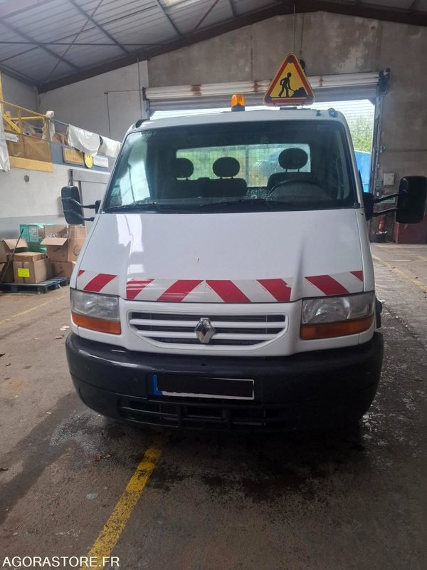 Renault Mascott benne roues jumelées 183615kms 2000 - Dodávka sklápač: obrázok 2 Renault Mascott benne roues jumelées 183615kms 2000 - Dodávka sklápač: obrázok 2