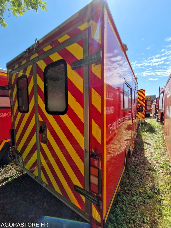 Renault Master - 2016 - 284285 - EA986TJ - Automobil: obrázok 3 Renault Master - 2016 - 284285 - EA986TJ - Automobil: obrázok 3