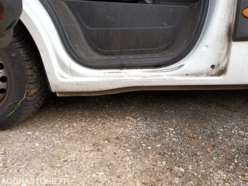 Furgon Renault Master 7 places - 179427 kms - 2016: obrázok 20