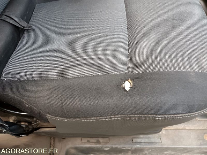 Furgon Renault Master 7 places - 179427 kms - 2016: obrázok 18