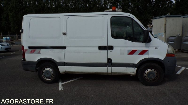 Renault Master AR-579-TD (ASST) - Furgon: obrázok 4 Renault Master AR-579-TD (ASST) - Furgon: obrázok 4