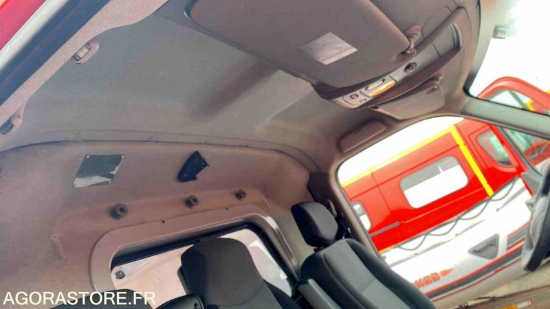 Renault Master III dci 125 - 23/10/2013 - Sanitka: obrázok 5 Renault Master III dci 125 - 23/10/2013 - Sanitka: obrázok 5