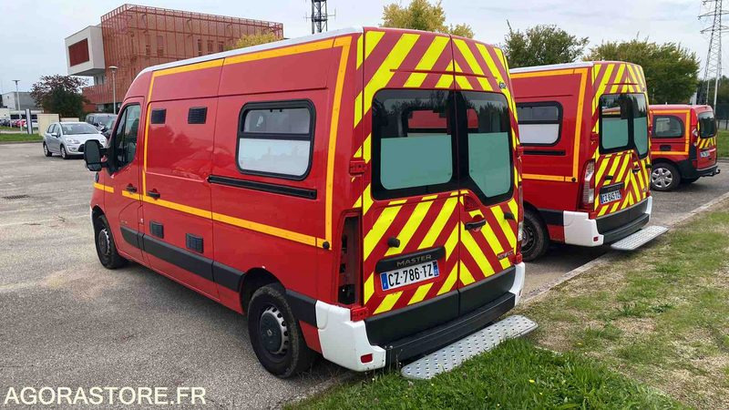 Renault Master III dci 125 - 23/10/2013 - Sanitka: obrázok 4 Renault Master III dci 125 - 23/10/2013 - Sanitka: obrázok 4