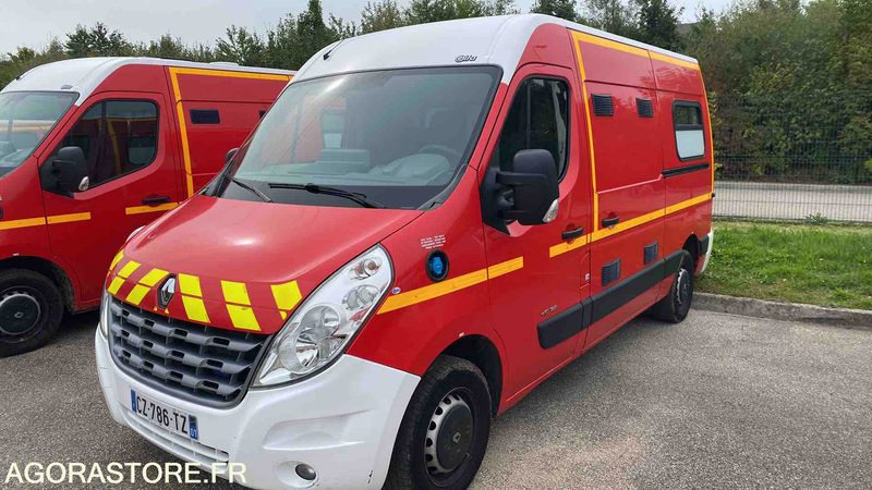 Renault Master III dci 125 - 23/10/2013 - Sanitka: obrázok 1 Renault Master III dci 125 - 23/10/2013 - Sanitka: obrázok 1