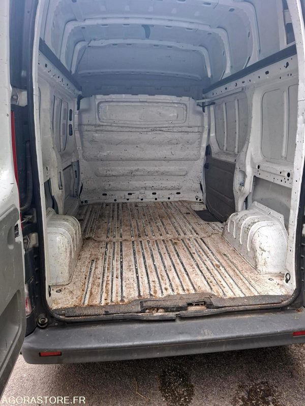 Renault Trafic 2012 - 30140 KMS vente professionnel et particulier - Furgon: obrázok 4 Renault Trafic 2012 - 30140 KMS vente professionnel et particulier - Furgon: obrázok 4