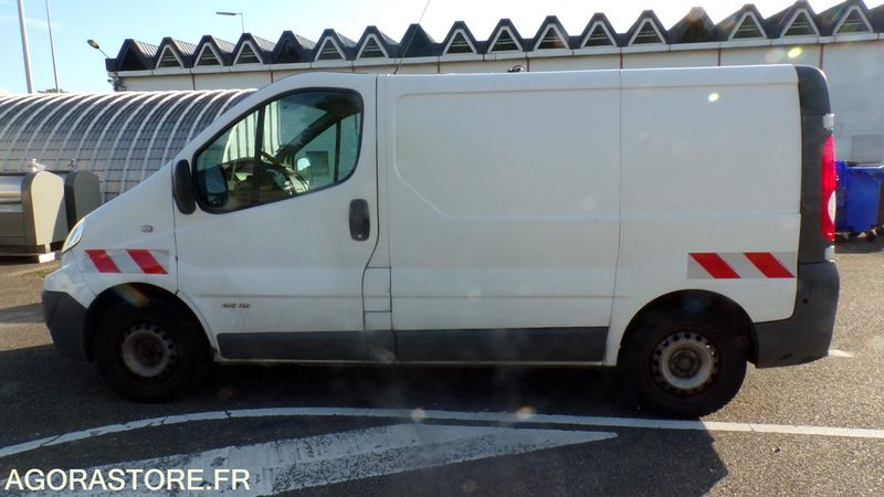 Renault Trafic AD-751-WW (BE) - Furgon: obrázok 1 Renault Trafic AD-751-WW (BE) - Furgon: obrázok 1