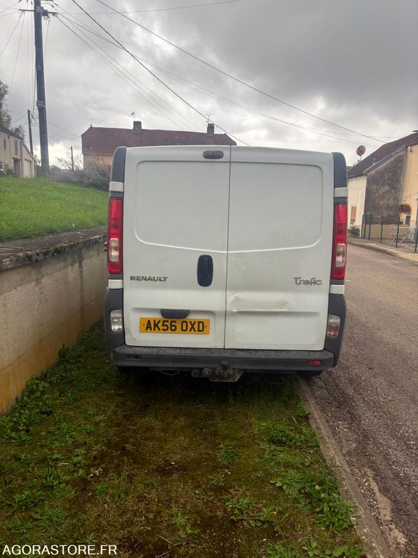 Renault Trafic dci 115 / 228000 km - Immatriculation anglaise - Malá dodávka, Dodávkа s dvojitou kabínou: obrázok 1 Renault Trafic dci 115 / 228000 km - Immatriculation anglaise - Malá dodávka, Dodávkа s dvojitou kabínou: obrázok 1