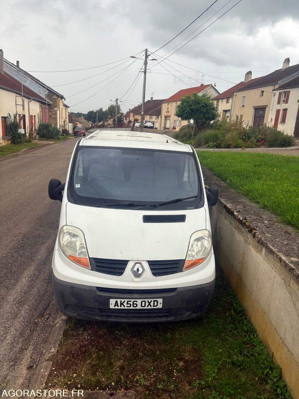 Renault Trafic dci 115 / 228000 km - Immatriculation anglaise - Malá dodávka, Dodávkа s dvojitou kabínou: obrázok 4 Renault Trafic dci 115 / 228000 km - Immatriculation anglaise - Malá dodávka, Dodávkа s dvojitou kabínou: obrázok 4
