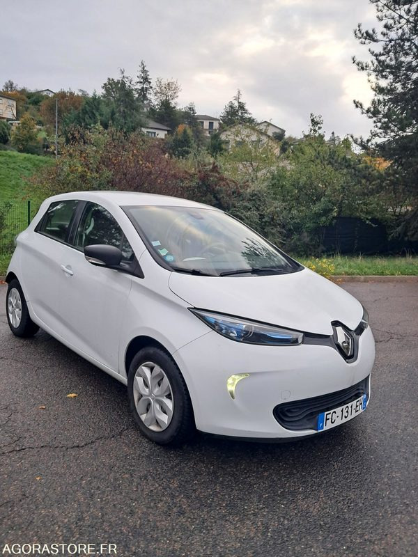 Renault ZOE FC-131-EH - Automobil: obrázok 2 Renault ZOE FC-131-EH - Automobil: obrázok 2