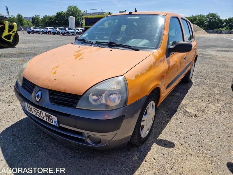 Renault clio - AN550MB - Automobil: obrázok 1 Renault clio - AN550MB - Automobil: obrázok 1