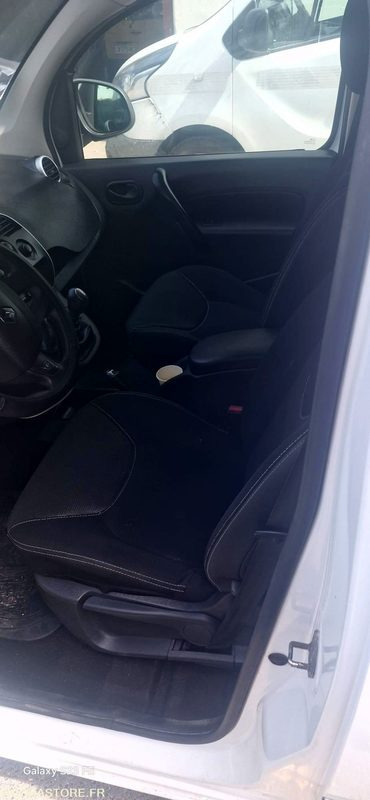 Renault kangoo 1.2 tce 115 cv 93121 kms Annee 2018 Clim Gps - Malá dodávka: obrázok 5 Renault kangoo 1.2 tce 115 cv 93121 kms Annee 2018 Clim Gps - Malá dodávka: obrázok 5