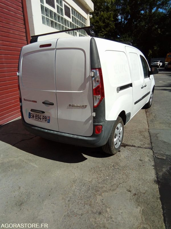 Renault maxi Kangoo 1.5 dci 90 CV 3 places clim - 2018 - 136 207km - Malá dodávka: obrázok 4 Renault maxi Kangoo 1.5 dci 90 CV 3 places clim - 2018 - 136 207km - Malá dodávka: obrázok 4