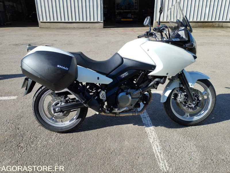 SUZUKI DL650 VSTROM 16500kms - 2009 - Motocykel: obrázok 1 SUZUKI DL650 VSTROM 16500kms - 2009 - Motocykel: obrázok 1