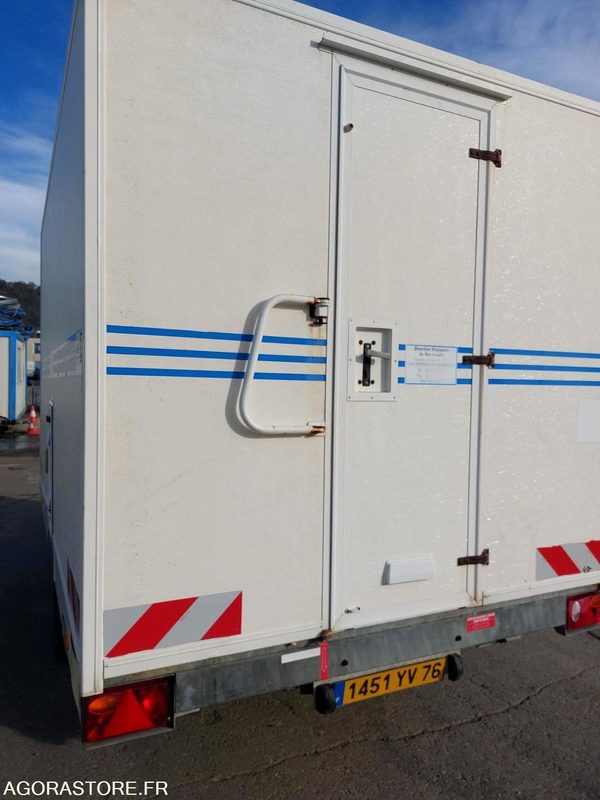 ROULOTTE YSM REVES 4 - 2006 - Stavebné stroje: obrázok 5 ROULOTTE YSM REVES 4 - 2006 - Stavebné stroje: obrázok 5