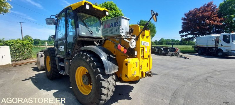 TELESCOPIQUE AGRICOLE JCB Pro 560-80 - 2019 - 6765 h - Teleskopický nakladač: obrázok 2 TELESCOPIQUE AGRICOLE JCB Pro 560-80 - 2019 - 6765 h - Teleskopický nakladač: obrázok 2