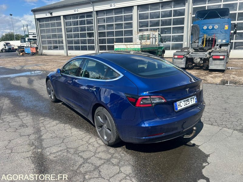 TESLA MODEL 3 SR+ - 2019 - 174 000 KM - Automobil: obrázok 4 TESLA MODEL 3 SR+ - 2019 - 174 000 KM - Automobil: obrázok 4
