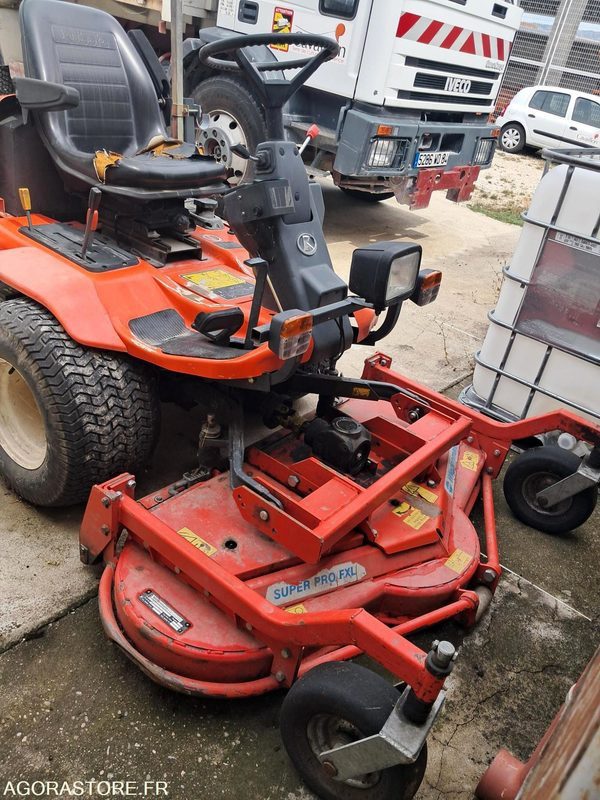 TONDEUSE AUTOPORTEE FRONTALE F3560 KUBOTA - Záhradná kosačka: obrázok 5 TONDEUSE AUTOPORTEE FRONTALE F3560 KUBOTA - Záhradná kosačka: obrázok 5