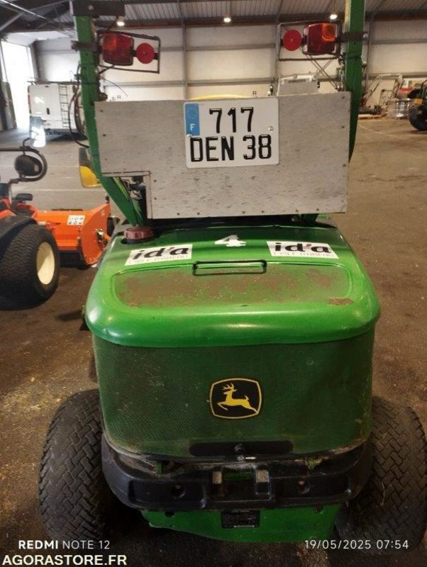 TONDEUSE JOHN DEERE 1565 - Záhradná kosačka: obrázok 3 TONDEUSE JOHN DEERE 1565 - Záhradná kosačka: obrázok 3
