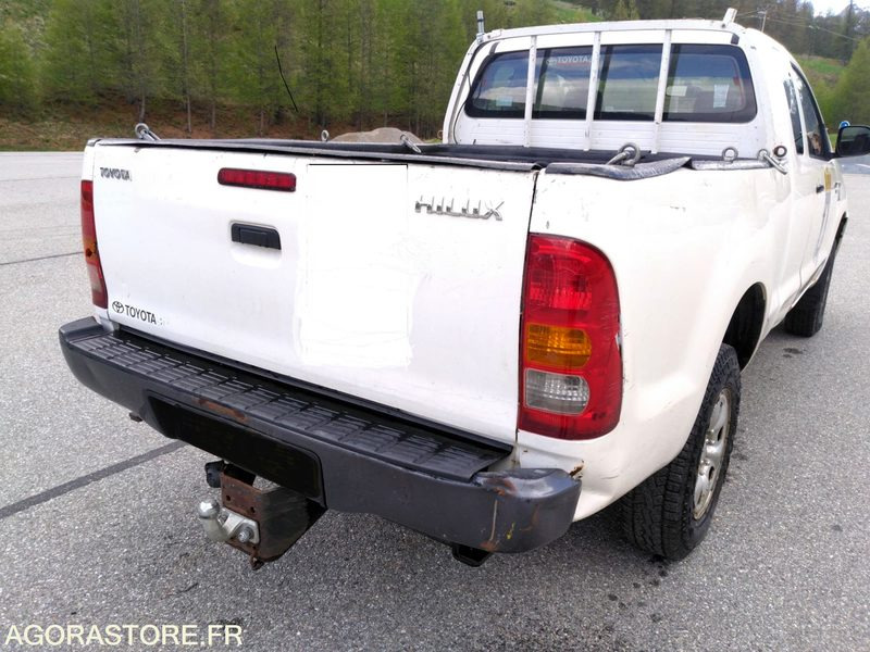TOYOTA HILUX - Dodávka sklápač: obrázok 2 TOYOTA HILUX - Dodávka sklápač: obrázok 2
