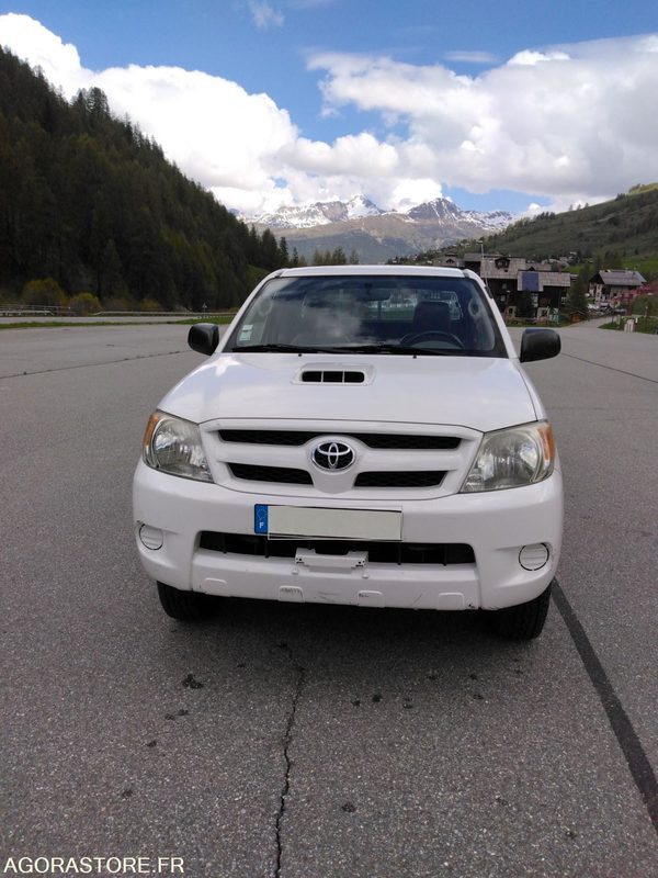TOYOTA HILUX - Dodávka sklápač: obrázok 1 TOYOTA HILUX - Dodávka sklápač: obrázok 1