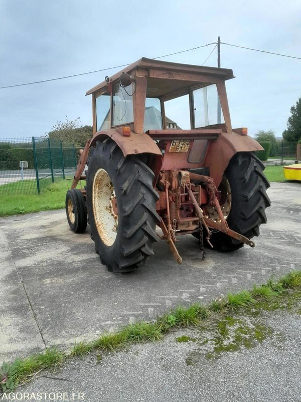 TRACTEUR - MC CORMICK - IH 654 - 1972 - Traktor: obrázok 2 TRACTEUR - MC CORMICK - IH 654 - 1972 - Traktor: obrázok 2