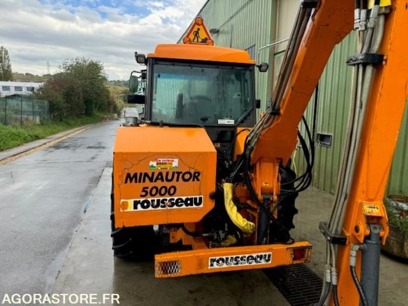 TRACTEUR RENAULT CELTIS - 2024 - 1400 h - Traktor: obrázok 1 TRACTEUR RENAULT CELTIS - 2024 - 1400 h - Traktor: obrázok 1