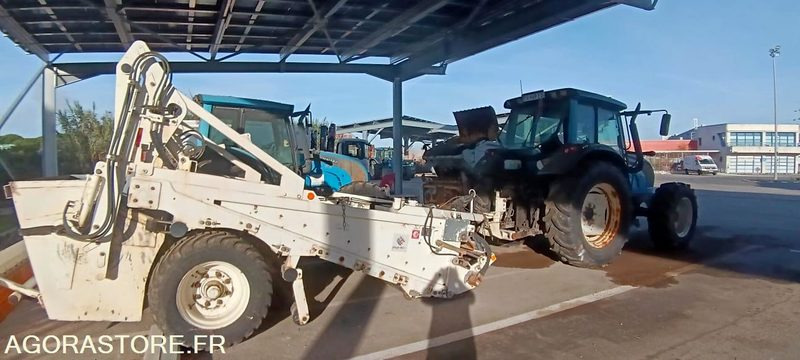 TRACTEUR VALTRA N101H CH-668EQ + CRIBLEUSE CANICAS T230H T141 6334H AM 2007 - Traktor: obrázok 2 TRACTEUR VALTRA N101H CH-668EQ + CRIBLEUSE CANICAS T230H T141 6334H AM 2007 - Traktor: obrázok 2