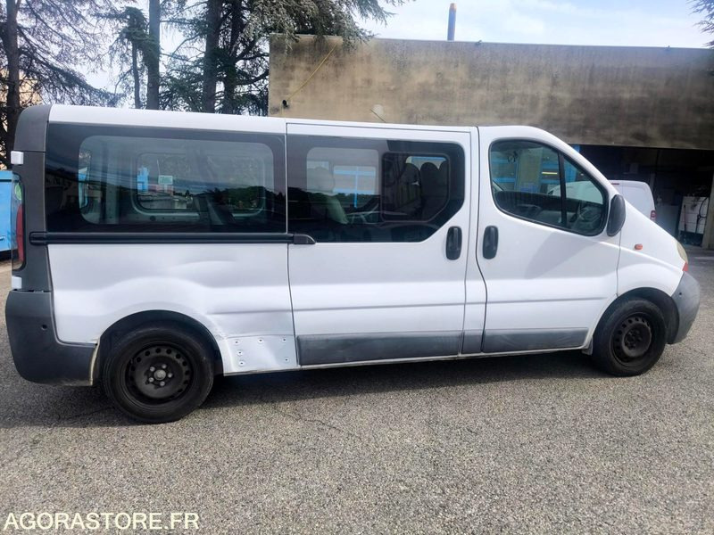 TRAFIC MINI BUS - Minibus, Mikrobus: obrázok 3 TRAFIC MINI BUS - Minibus, Mikrobus: obrázok 3