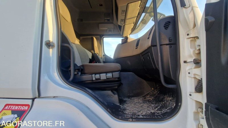 Ťahač RENAULT PREMIUM: obrázok 8 Ťahač RENAULT PREMIUM: obrázok 8