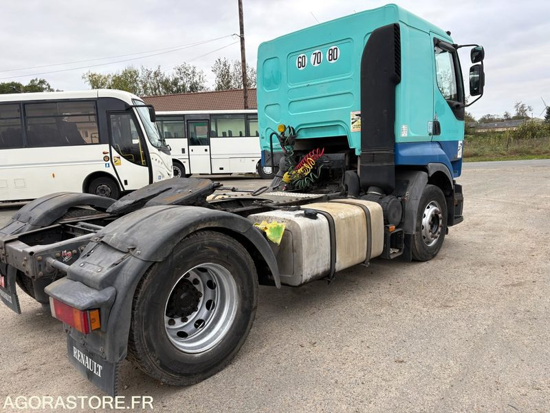 TRACTEUR RENAULT 420 DCI - Ťahač: obrázok 2 TRACTEUR RENAULT 420 DCI - Ťahač: obrázok 2