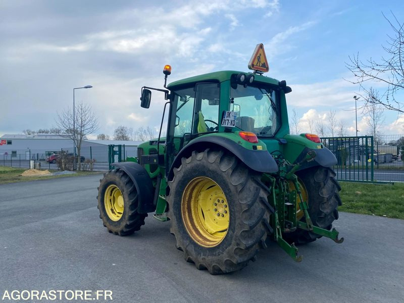 Tracteur John Deere 6120 - Traktor: obrázok 5 Tracteur John Deere 6120 - Traktor: obrázok 5