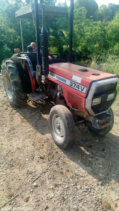 Tracteur Massey Ferguson 374V - 5277Heures - Traktor: obrázok 1 Tracteur Massey Ferguson 374V - 5277Heures - Traktor: obrázok 1