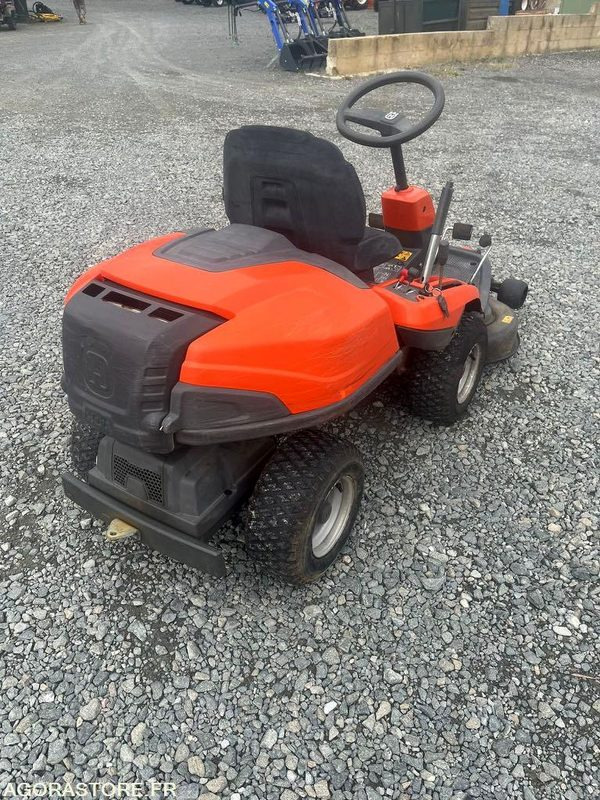 Tracteur tondeuse Husqvarna RIDER R214TC - Záhradná kosačka: obrázok 2 Tracteur tondeuse Husqvarna RIDER R214TC - Záhradná kosačka: obrázok 2