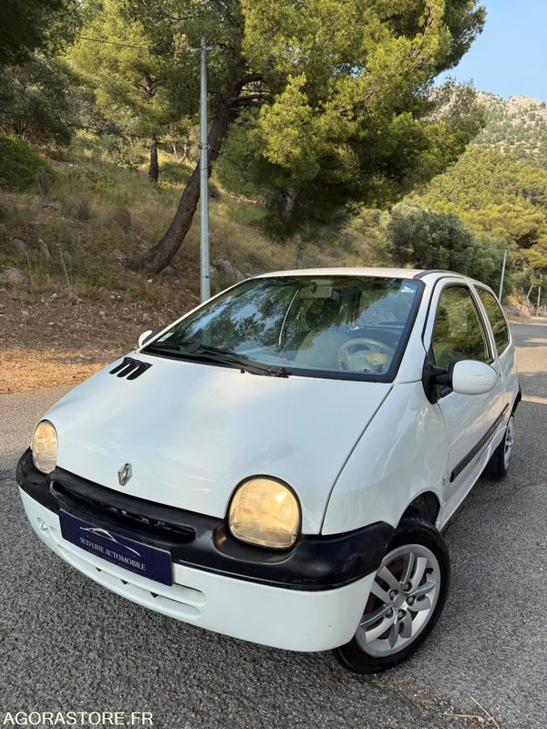 Twingo 1.2 Expression - 2003 - Automobil: obrázok 2 Twingo 1.2 Expression - 2003 - Automobil: obrázok 2