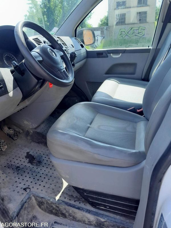 VW TRANSPORTER L2H3 4X4 DT-048-CA - Furgon: obrázok 5 VW TRANSPORTER L2H3 4X4 DT-048-CA - Furgon: obrázok 5