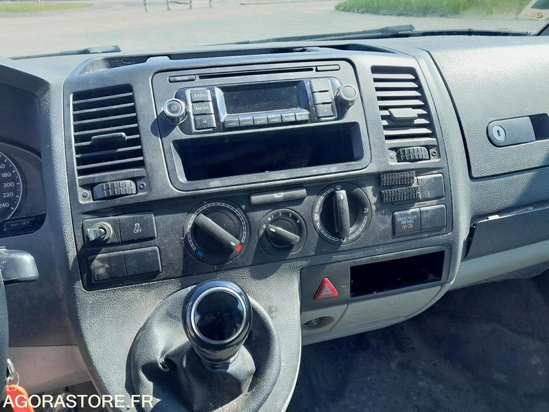 VW TRANSPORTER L2H3 4X4 DT-048-CA - Furgon: obrázok 4 VW TRANSPORTER L2H3 4X4 DT-048-CA - Furgon: obrázok 4