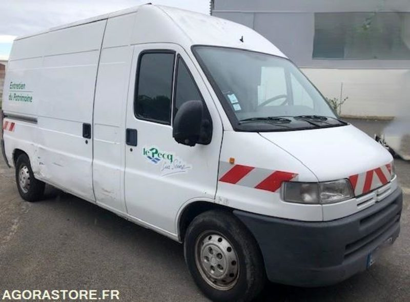 Véhicule PEUGEOT BOXER 2001 NON ROULANT EN L'ETAT - Malá dodávka: obrázok 4 Véhicule PEUGEOT BOXER 2001 NON ROULANT EN L'ETAT - Malá dodávka: obrázok 4