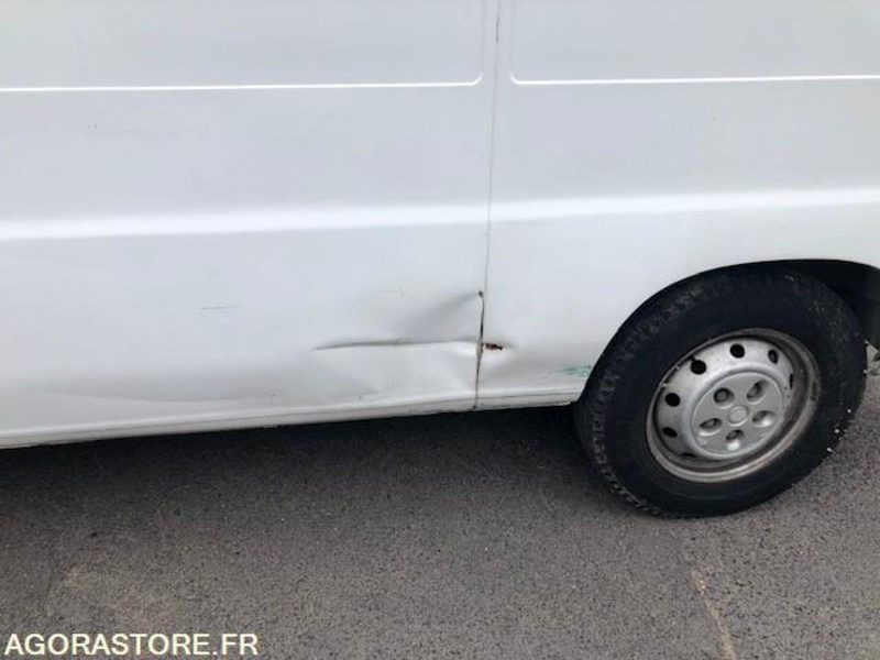 Leasing  Véhicule PEUGEOT BOXER 2001 NON ROULANT EN L'ETAT Véhicule PEUGEOT BOXER 2001 NON ROULANT EN L'ETAT: obrázok 6