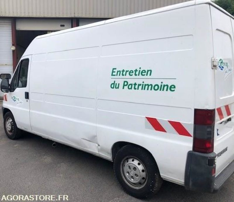 Véhicule PEUGEOT BOXER 2001 NON ROULANT EN L'ETAT - Malá dodávka: obrázok 2 Véhicule PEUGEOT BOXER 2001 NON ROULANT EN L'ETAT - Malá dodávka: obrázok 2