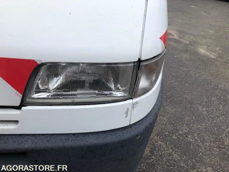 Leasing  Véhicule PEUGEOT BOXER 2001 NON ROULANT EN L'ETAT Véhicule PEUGEOT BOXER 2001 NON ROULANT EN L'ETAT: obrázok 10