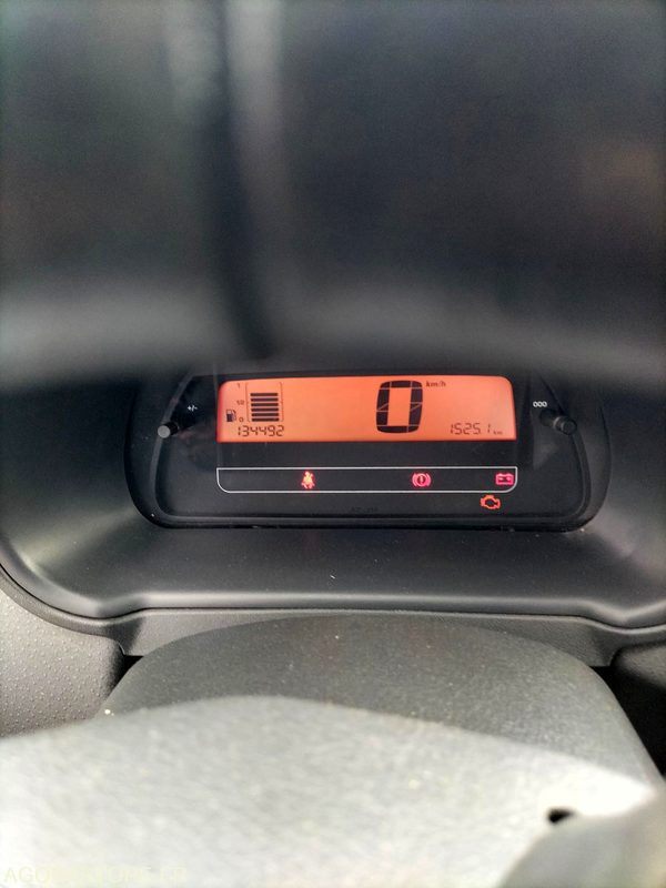 Voiture Citroen C2 - 135000km - Automobil: obrázok 5 Voiture Citroen C2 - 135000km - Automobil: obrázok 5