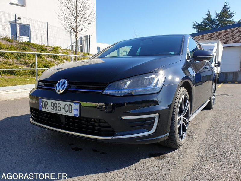 Volkswagen GOLF GTE 1.4 TSI - Automobil: obrázok 1 Volkswagen GOLF GTE 1.4 TSI - Automobil: obrázok 1
