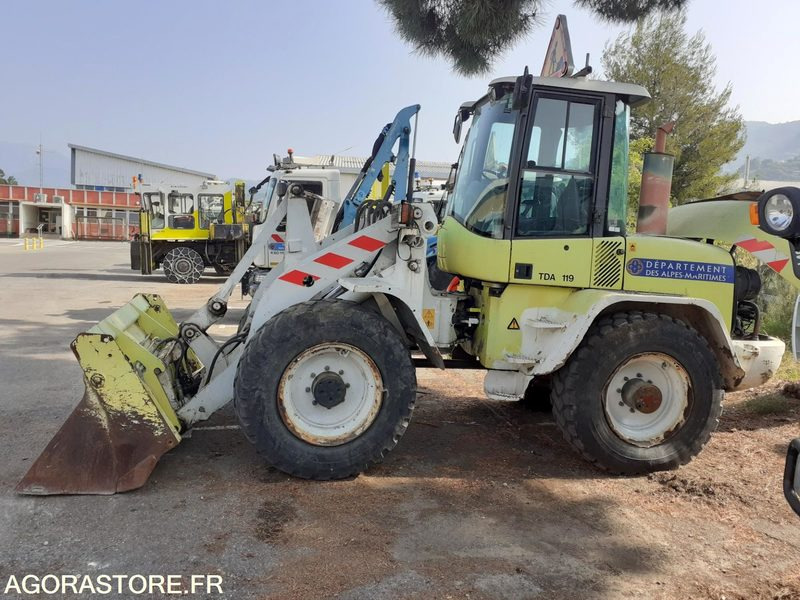 Volvo l40b - Nakladač: obrázok 1 Volvo l40b - Nakladač: obrázok 1