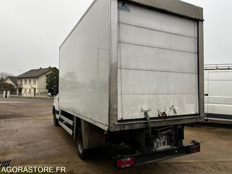 Iveco 35c13 frigorifique 185000km 2013 - Chladiarenská dodávka: obrázok 3 Iveco 35c13 frigorifique 185000km 2013 - Chladiarenská dodávka: obrázok 3